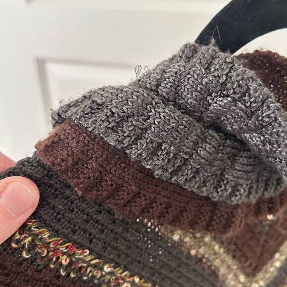 St. John SoCa Striped Cardigan - Picture 12 of 16